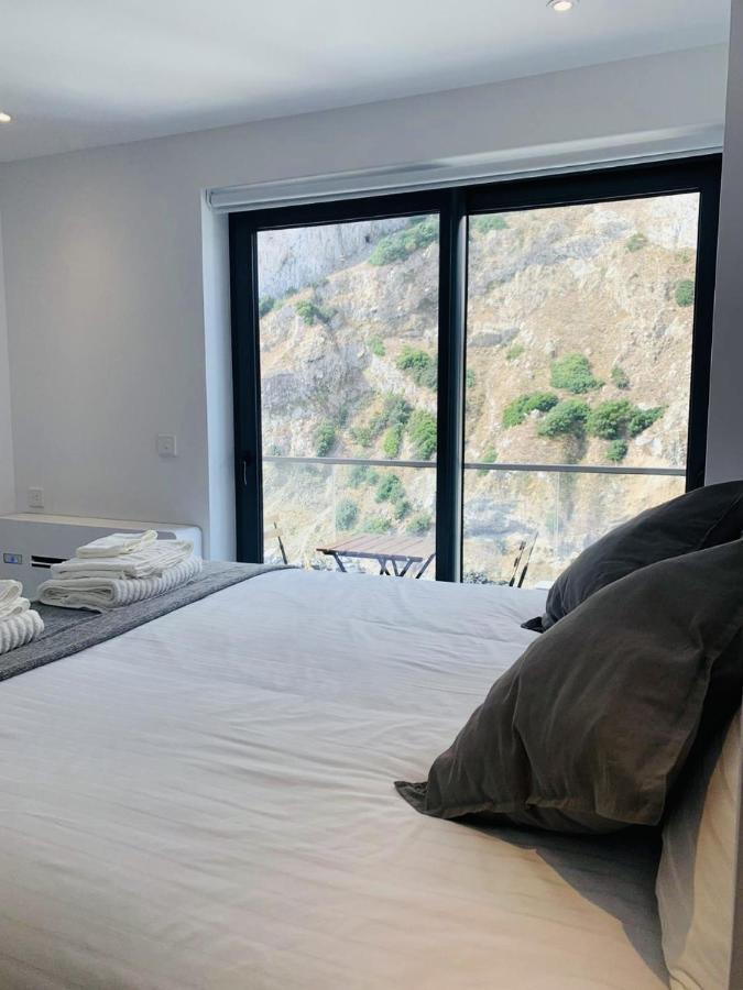 Cp Top Floor Luxury Studio ยิบรอลตาร์ ภายนอก รูปภาพ