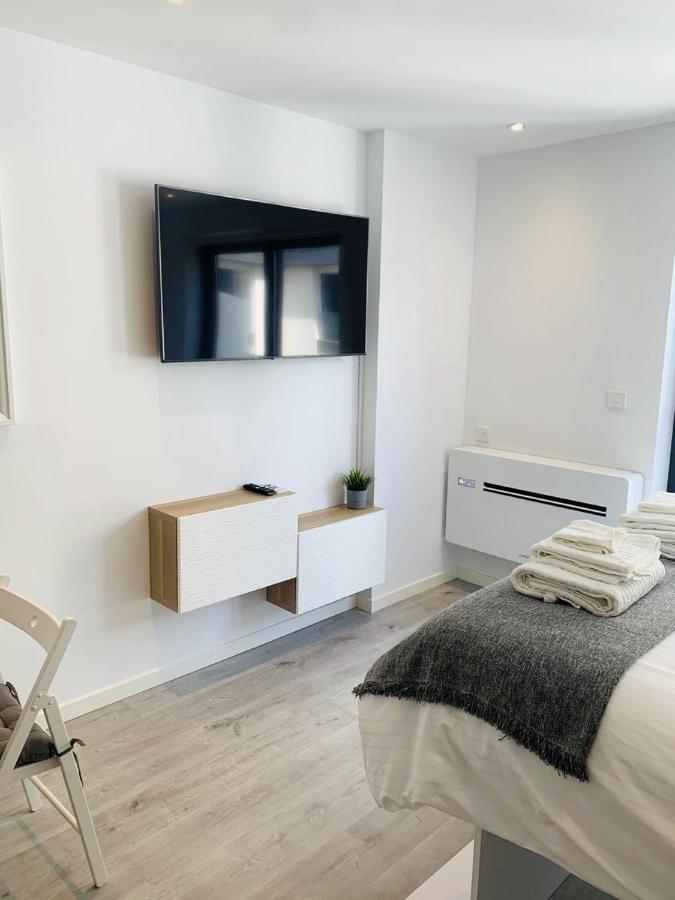 Cp Top Floor Luxury Studio ยิบรอลตาร์ ภายนอก รูปภาพ