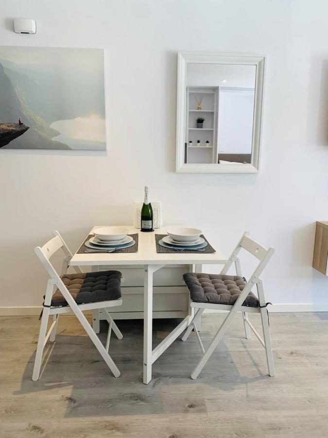 Cp Top Floor Luxury Studio ยิบรอลตาร์ ภายนอก รูปภาพ