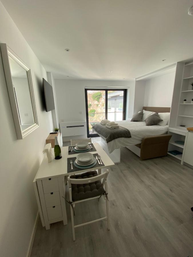 Cp Top Floor Luxury Studio ยิบรอลตาร์ ภายนอก รูปภาพ