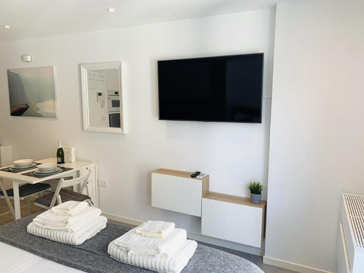 Cp Top Floor Luxury Studio ยิบรอลตาร์ ภายนอก รูปภาพ